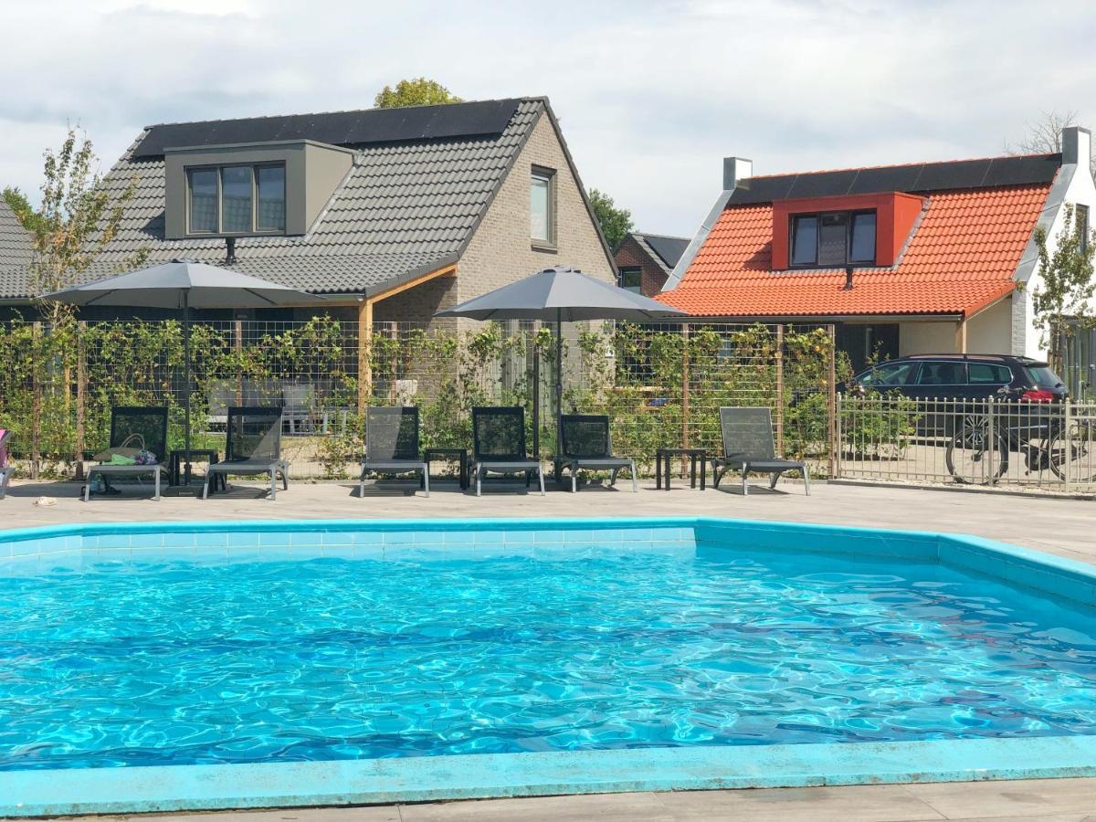 Bungalow 82 Op Recreatiepark De Wielen Sint Maarten Eksteriør billede