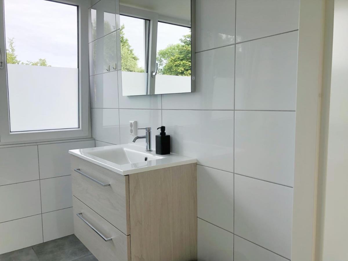 Bungalow 82 Op Recreatiepark De Wielen Sint Maarten Eksteriør billede